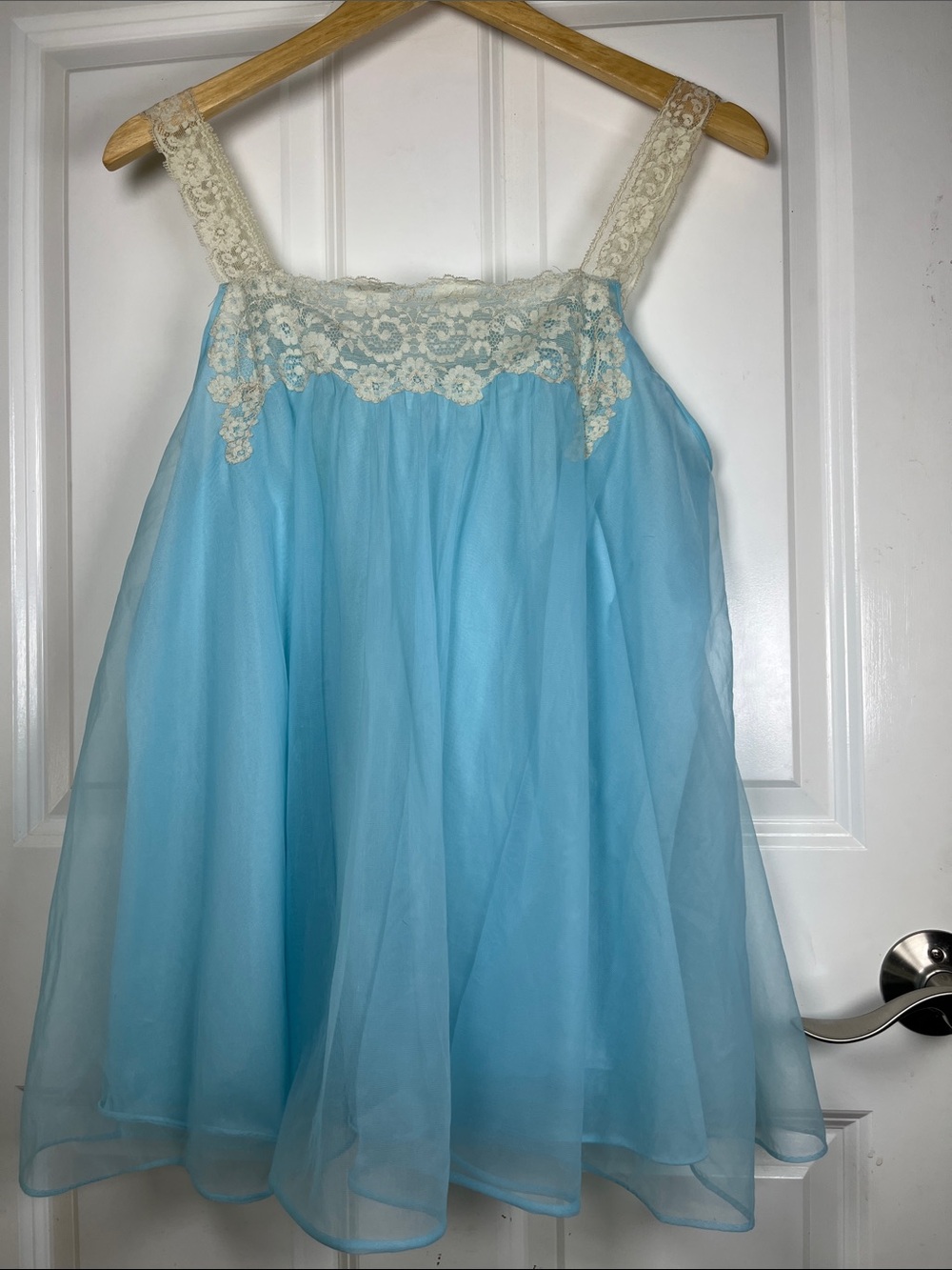 Vintage lingerie 1960’s babydoll, chemise nightgown, Van Roalte mini, lace,blue